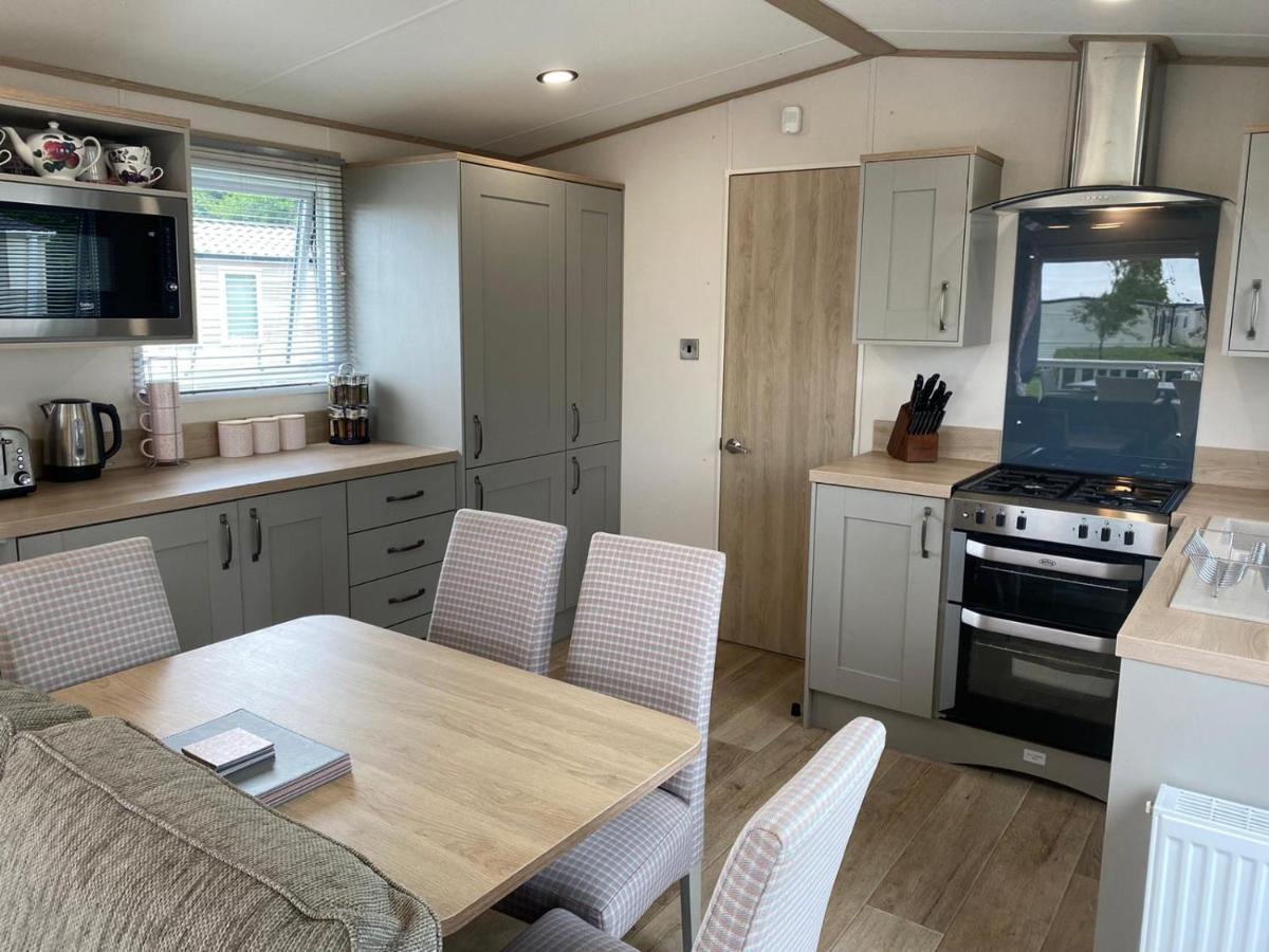 Lake District Prestige Caravan, 3 Bedrooms, Sleeps 8 On Haven Holiday Park Flookburgh エクステリア 写真