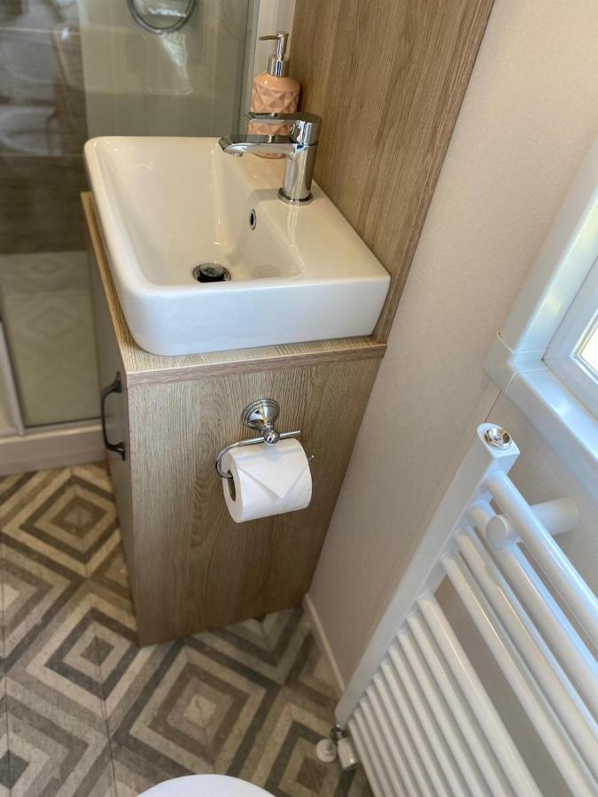 Lake District Prestige Caravan, 3 Bedrooms, Sleeps 8 On Haven Holiday Park Flookburgh エクステリア 写真