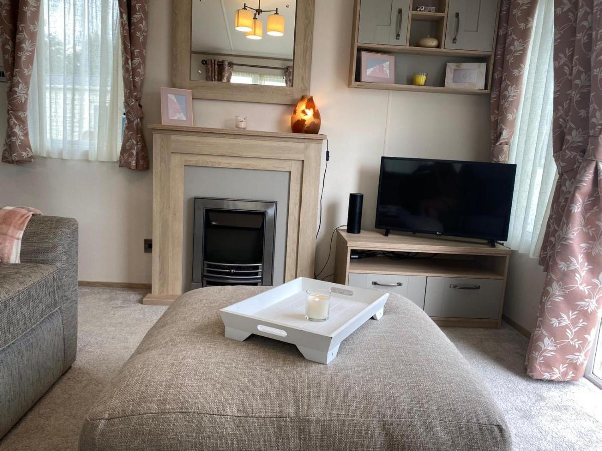 Lake District Prestige Caravan, 3 Bedrooms, Sleeps 8 On Haven Holiday Park Flookburgh エクステリア 写真